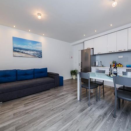 Lovely Apartments Kastela Exterior photo