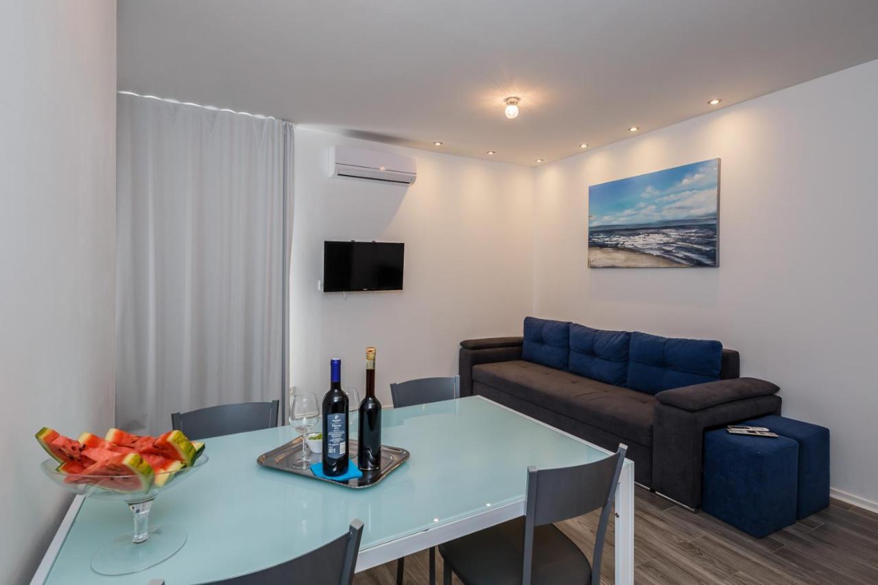 Lovely Apartments Kastela Exterior photo